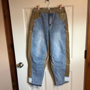 Oli & Hali Stylish Two-Tone women’s barrel pant.